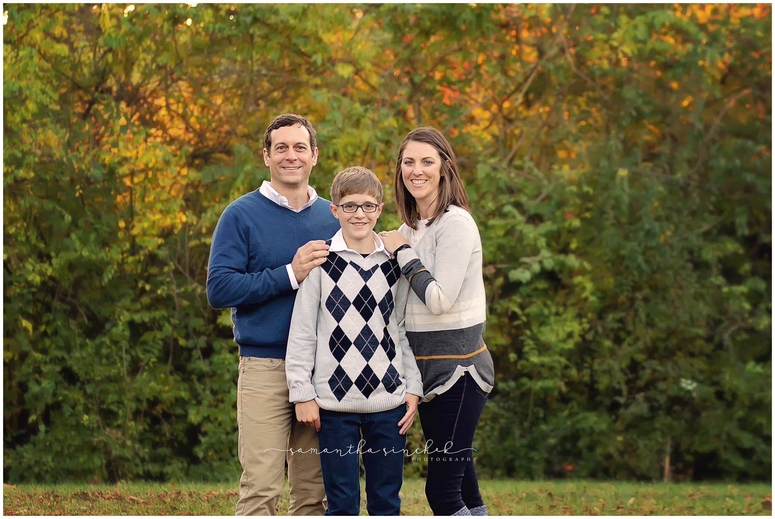 top rated cincinnati photographer sinchek at harbin park extended family session