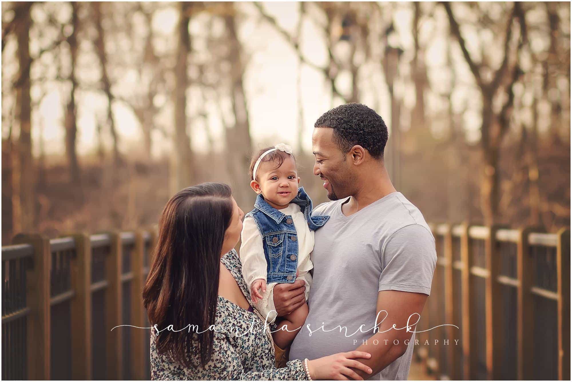 family poses at Sharon Woods photo session with Sinchek Photography Cincinnati best family photographer