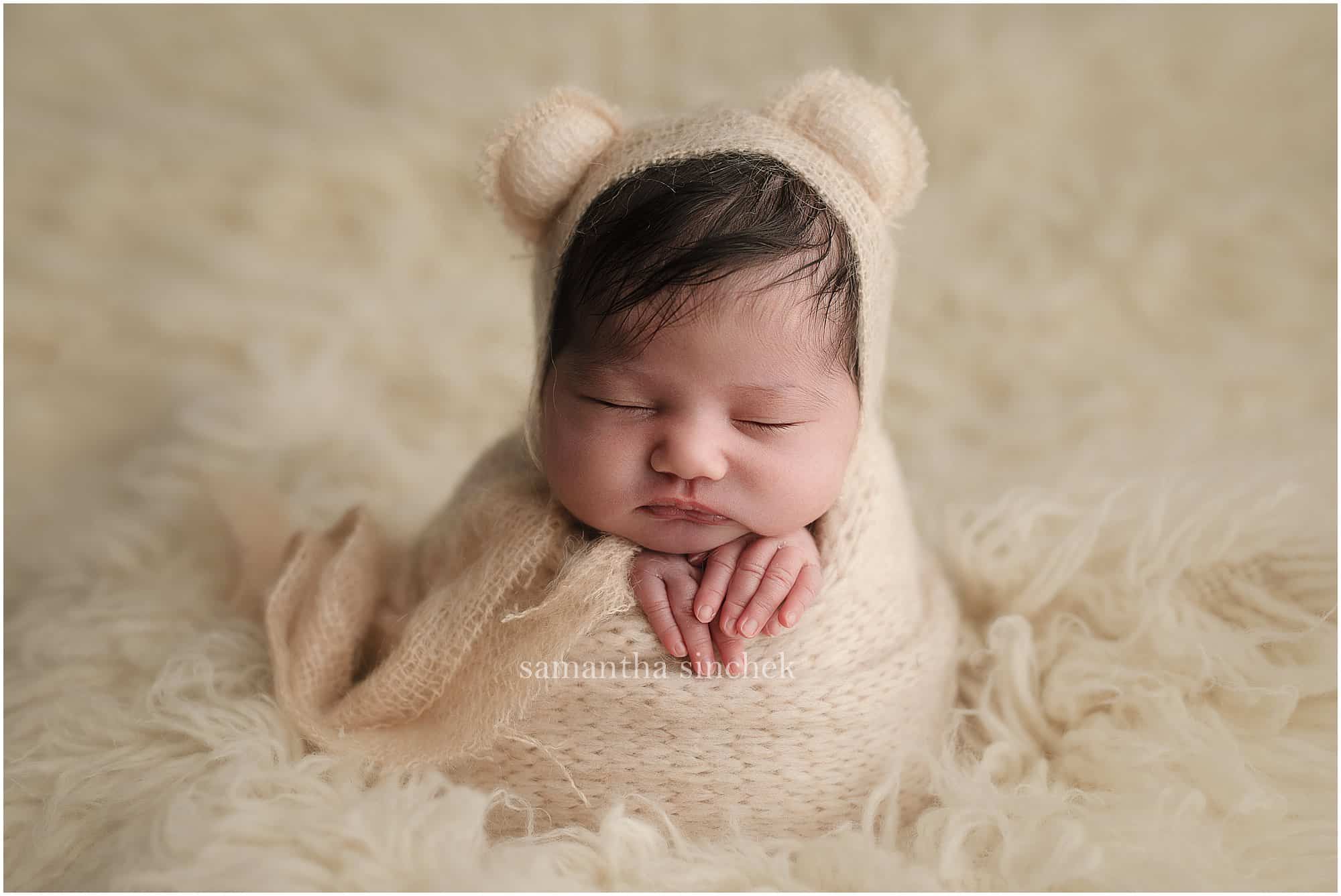 best Cincinnati newborn photographer Samantha Sinchek Photography baby pictures