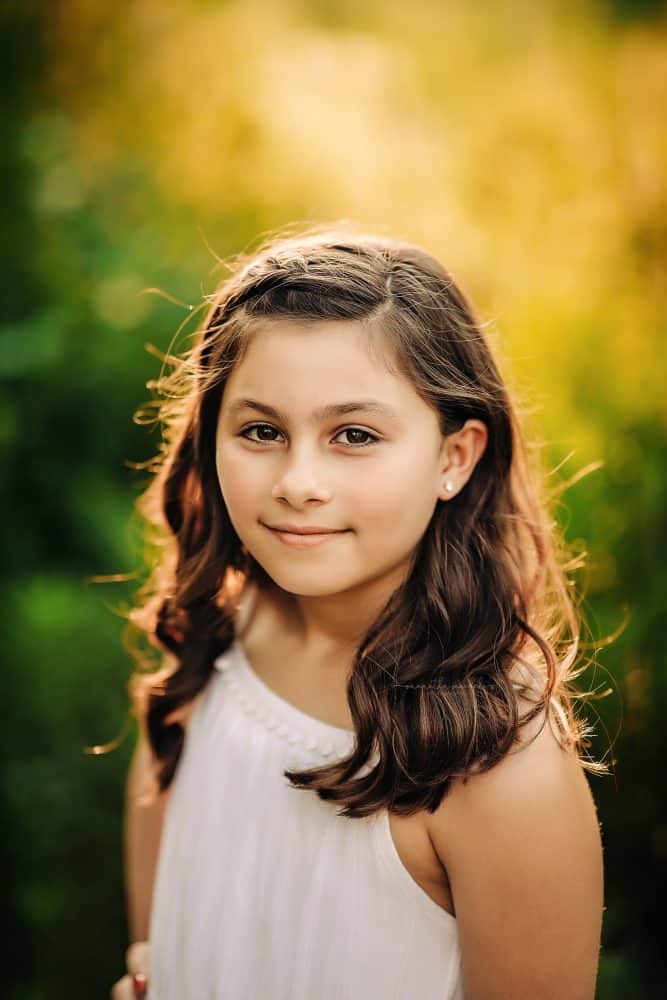 family picture at ault park in Cincinnati ohio with Cincinnati's best child photographer Samantha Sinchek